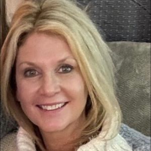 Meet your Posher, Carolyn